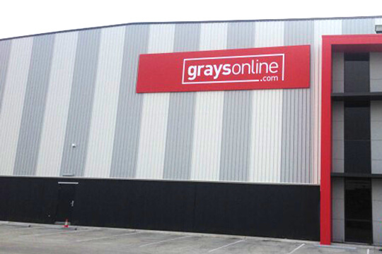 Grays-Online outdoor building Signage